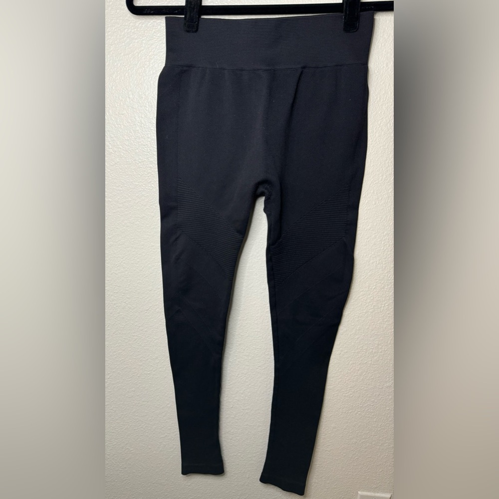 NIKIBIKI seamless Moto Leggings